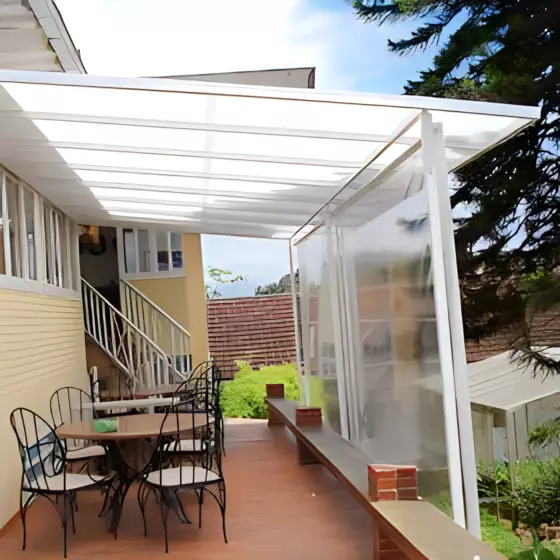 Peça Orçamento de Toldo com Policarbonato em Mauá instalada em residência