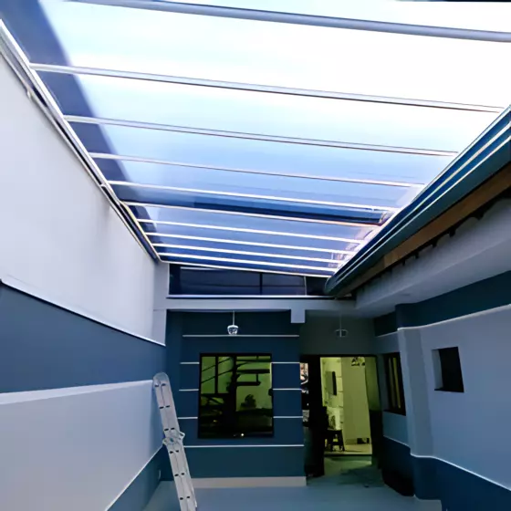 Instalação de Teto Retrátil de Policarbonato Compacto Para Piscina em Votorantim